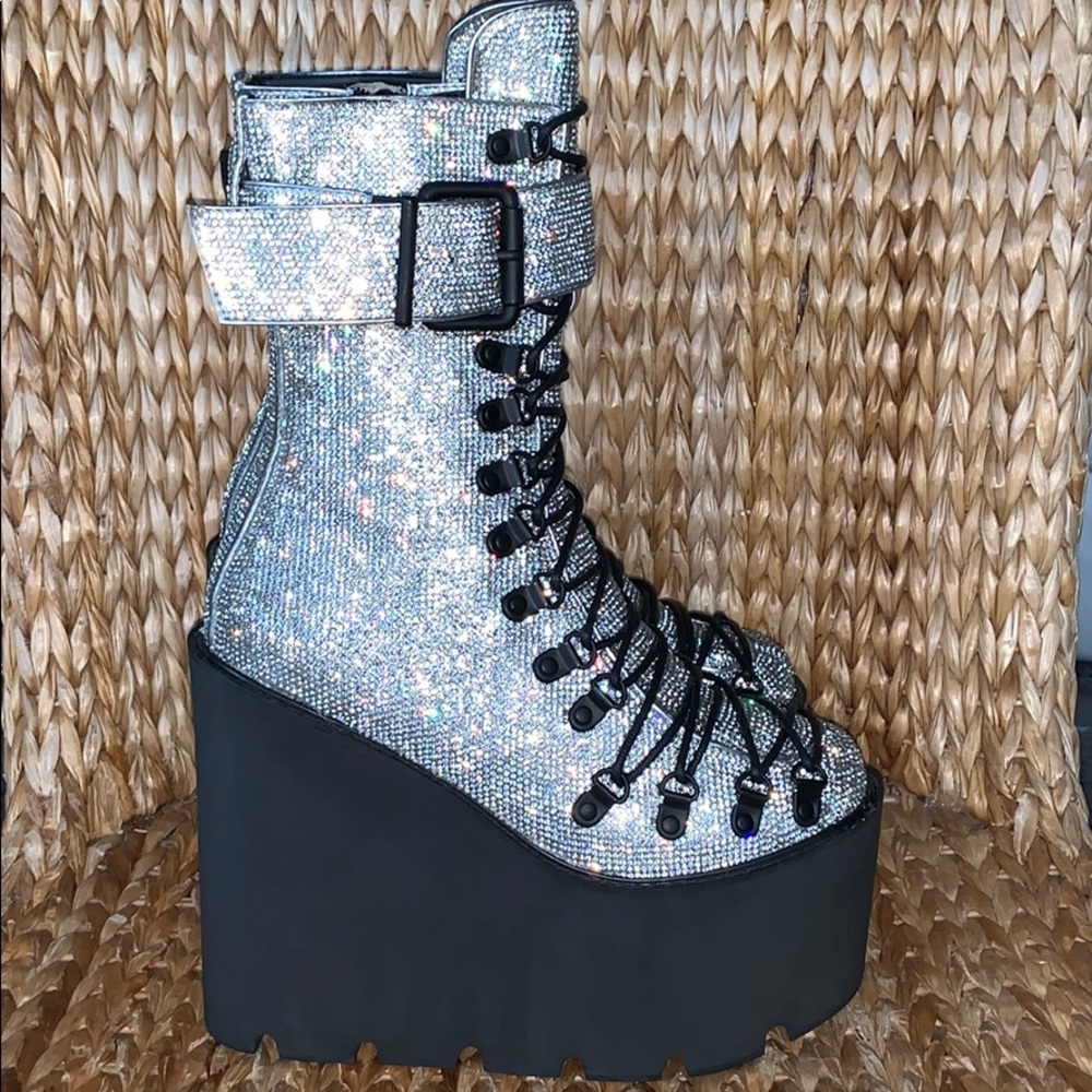 NIB ✨Dolls Kill ✨ Crystal Rhinestone Traitor Boots - Picture 3 of 8
